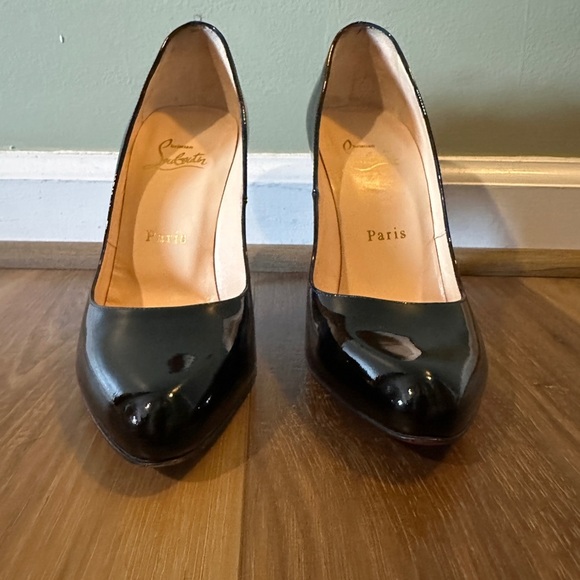 Christian Louboutin black patent "Ron Ron" pumps. Size 37.5. - Picture 2 of 14